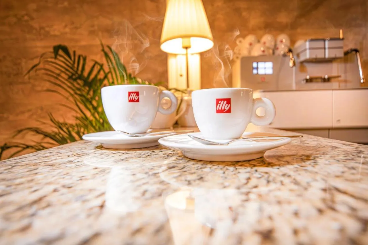 Hotel Antique - Free Private Parking Plovdiv