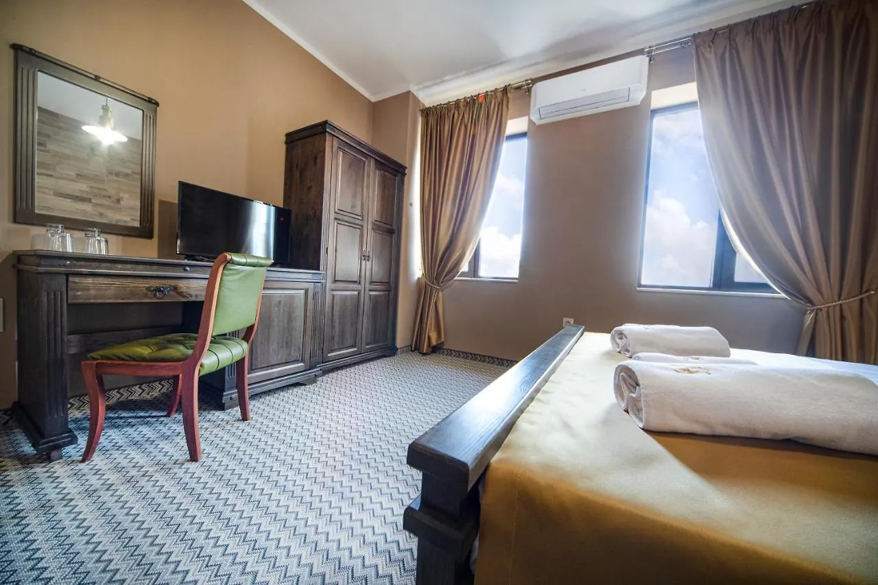 Hotel Antique - Free Private Parking Plovdiv Bulgaria