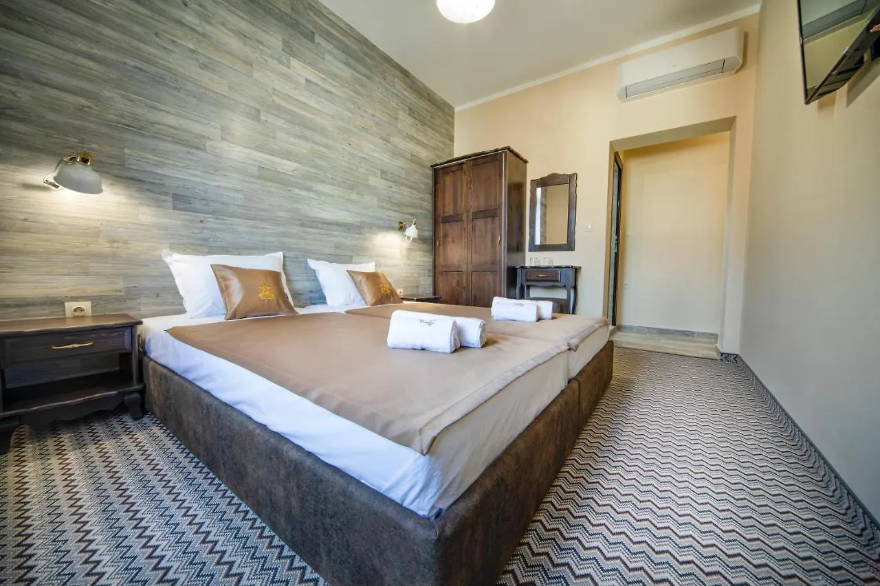 Hotel Antique - Free Private Parking Plovdiv
